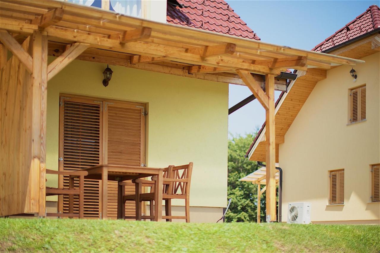 Tourist Farm Apartments Lovrec Jirsovci Exterior foto